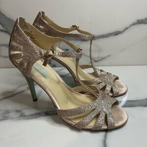 Blue By Betsey Johnson Women's Champagne SB-Tee Sparkle T-Strap Heels Sz 10